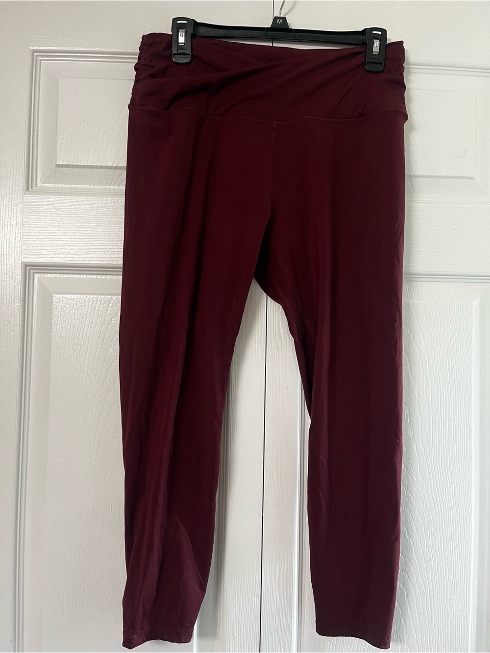 Ododos xl women’s V-Waist Leggings - Burgundy leggings short girl friendly - Picture 2 of 8